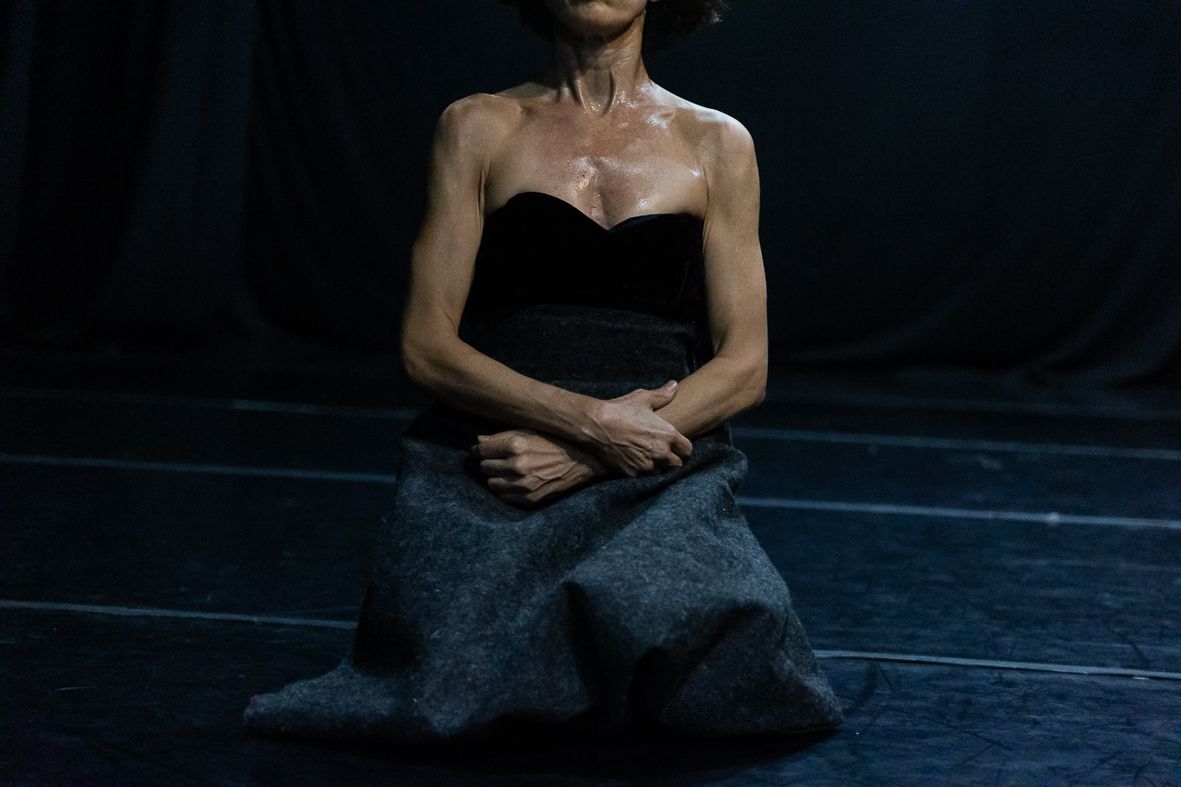 EXPIRATION DATE: The backstage of the Ageism in the Dance Scene in Brazil by Carol Pires - 3 - 1