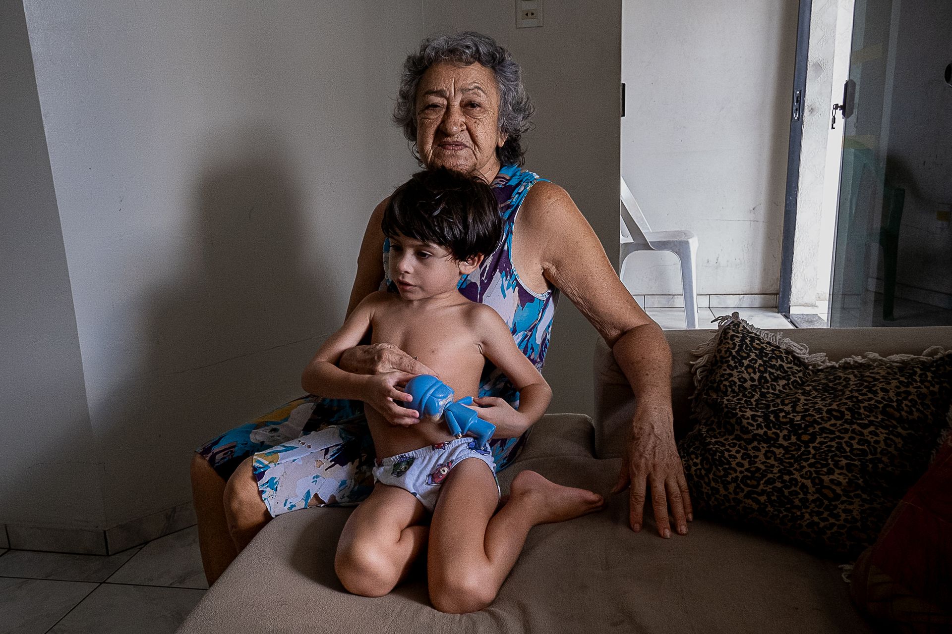 MOTHERS IN THE SPECTRUM: the side of autism barely heard/ by Vanessa Ribeiro - 2 - 1