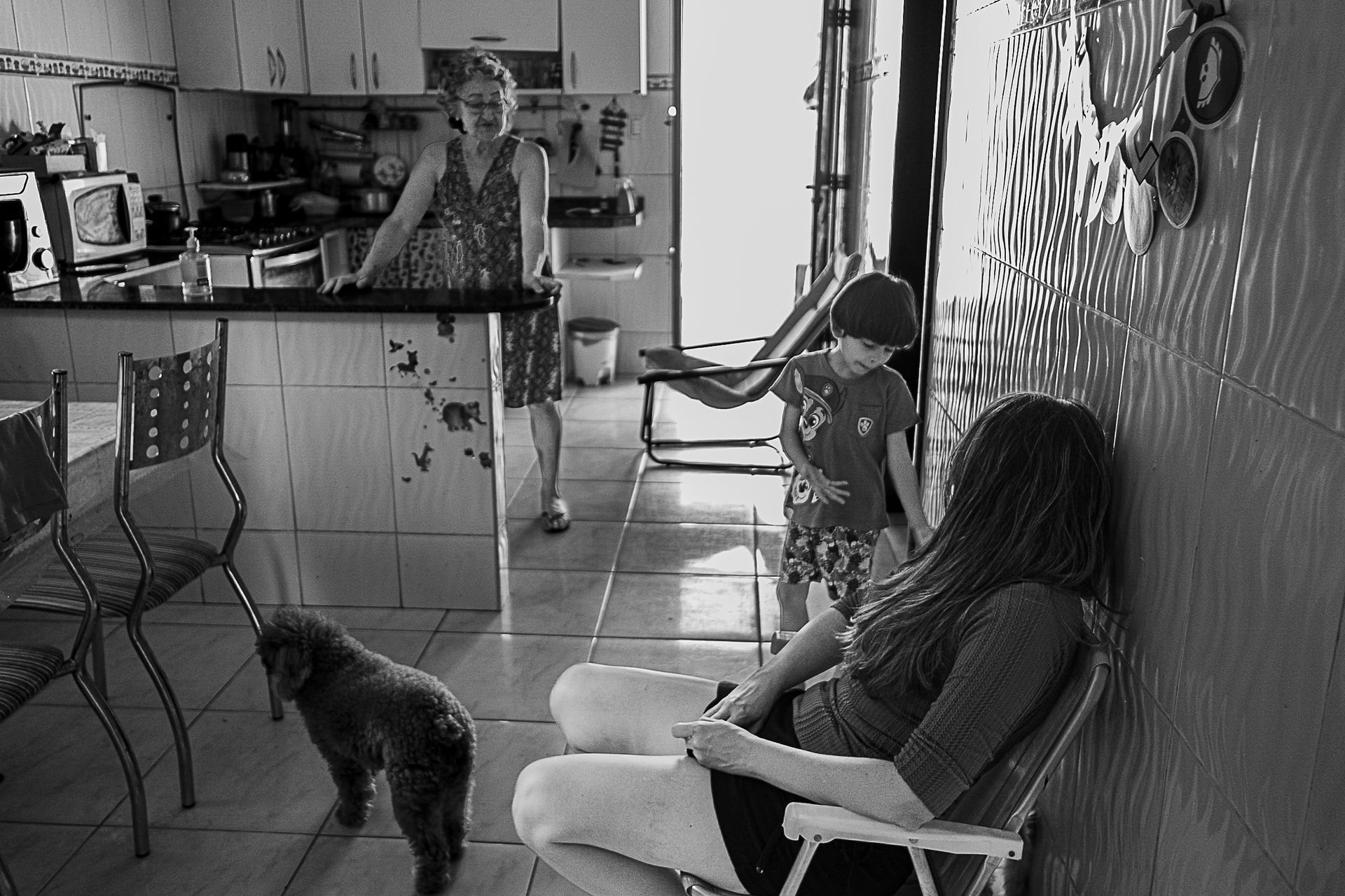 MOTHERS IN THE SPECTRUM: the side of autism barely heard/ by Vanessa Ribeiro - 2 - 4