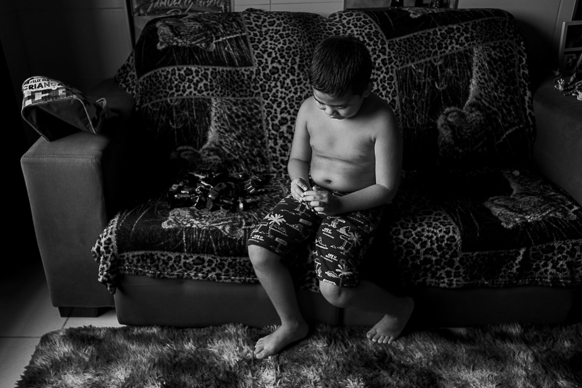 MOTHERS IN THE SPECTRUM: the side of autism barely heard/ by Vanessa Ribeiro - 2 - 0