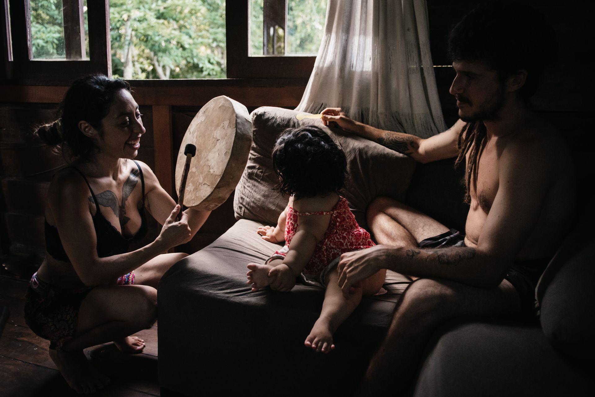 SOCIAL MAKE-UP:  The reflex of the urban crisis in major cities of Brazil by Ana Montez - 3 - 11