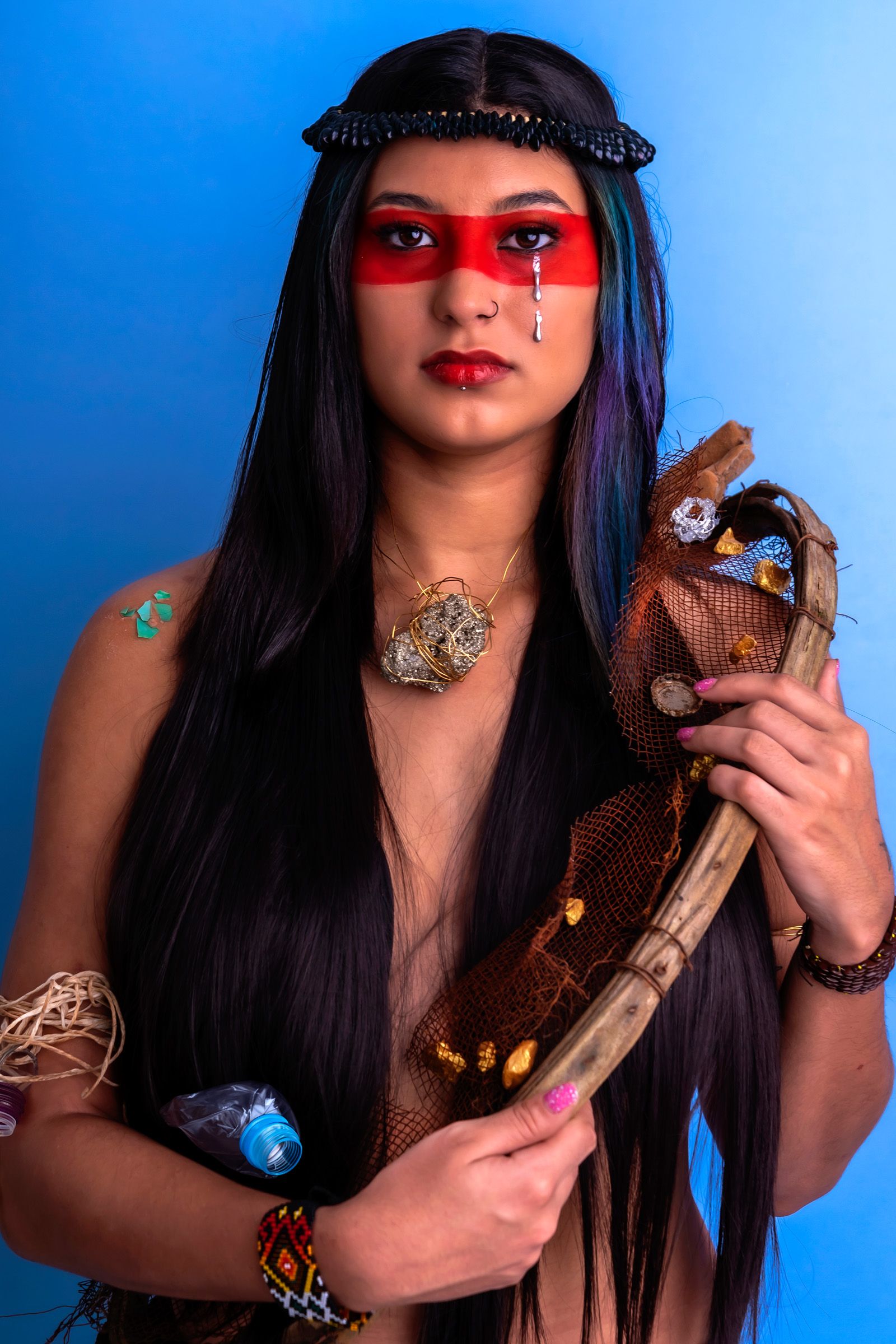 GODS, MYTHS AND DETRITUS- Aquatic ecosystems and the critical chain crisis by Malu Ornelas - 3 - 0