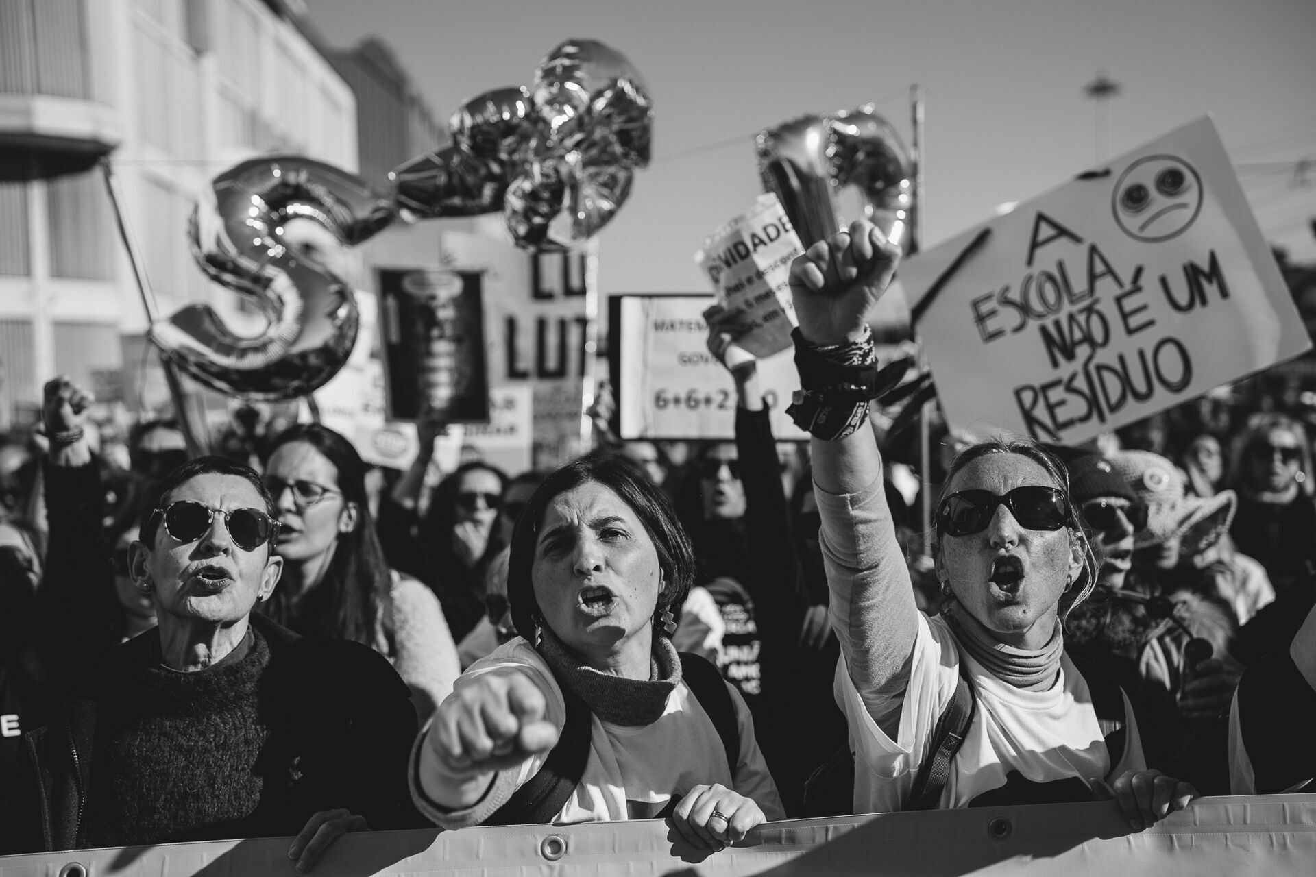 Marcha Pela Escola Pública - 2 - 0