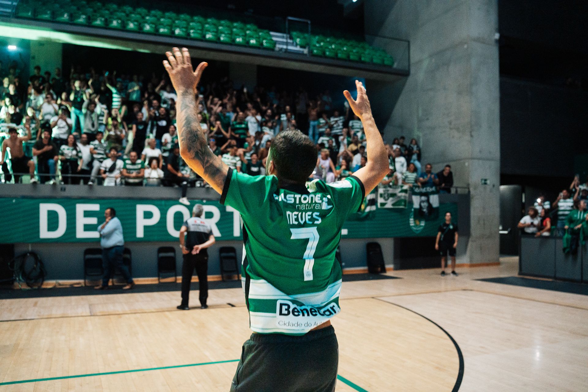 Sporting C.P // Tricampeão Nacional FutSal - 2 - 0