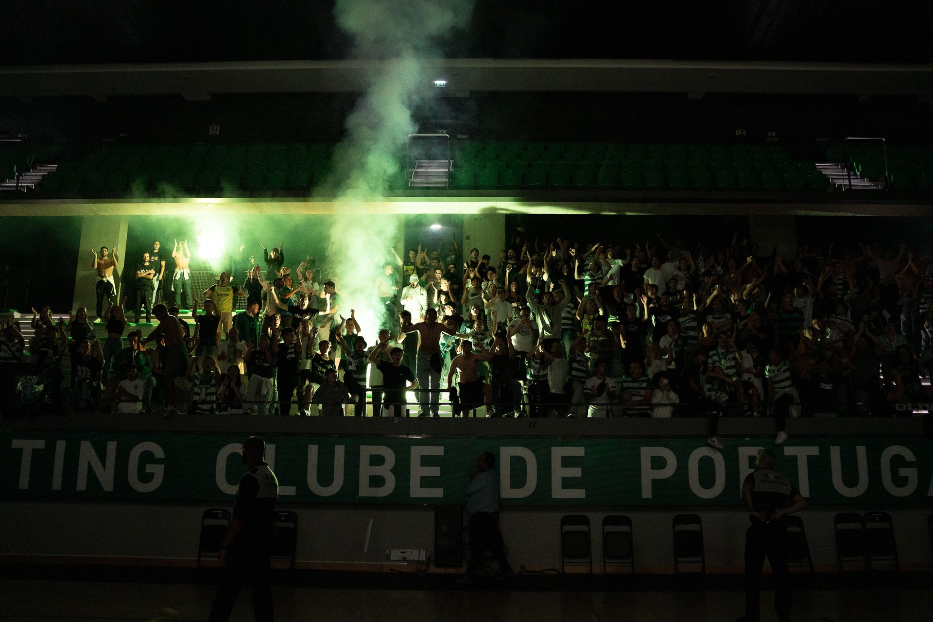 Sporting C.P // Tricampeão Nacional FutSal - 2 - 0