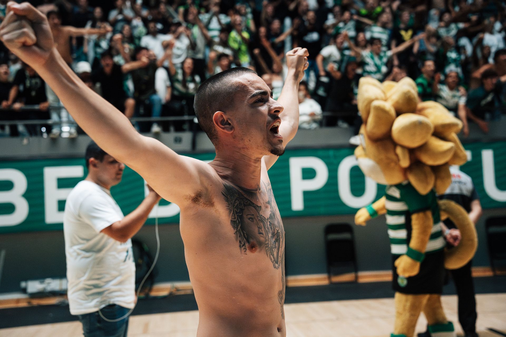 Sporting C.P // Tricampeão Nacional FutSal - 2 - 0