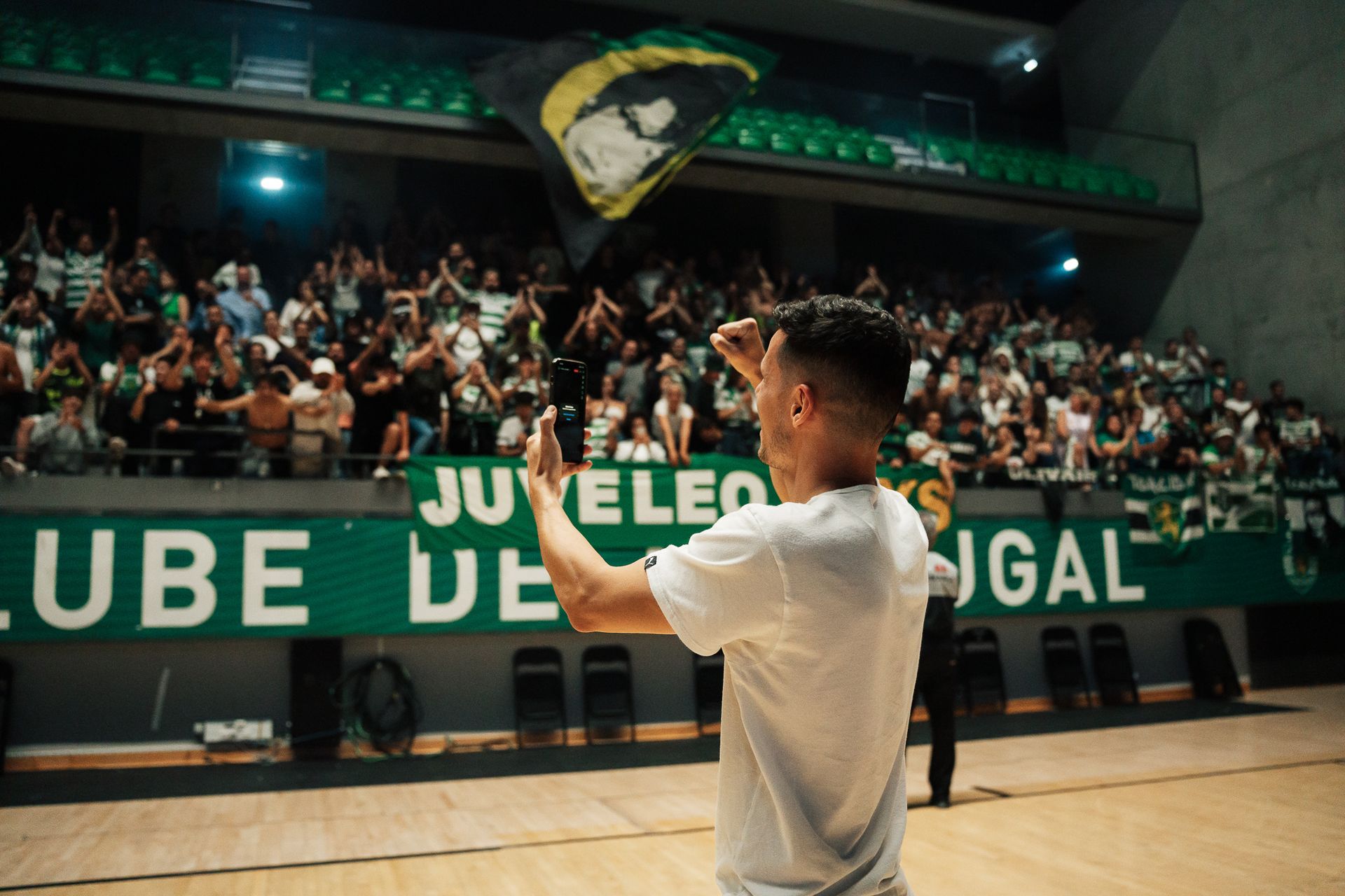 Sporting C.P // Tricampeão Nacional FutSal - 2 - 0