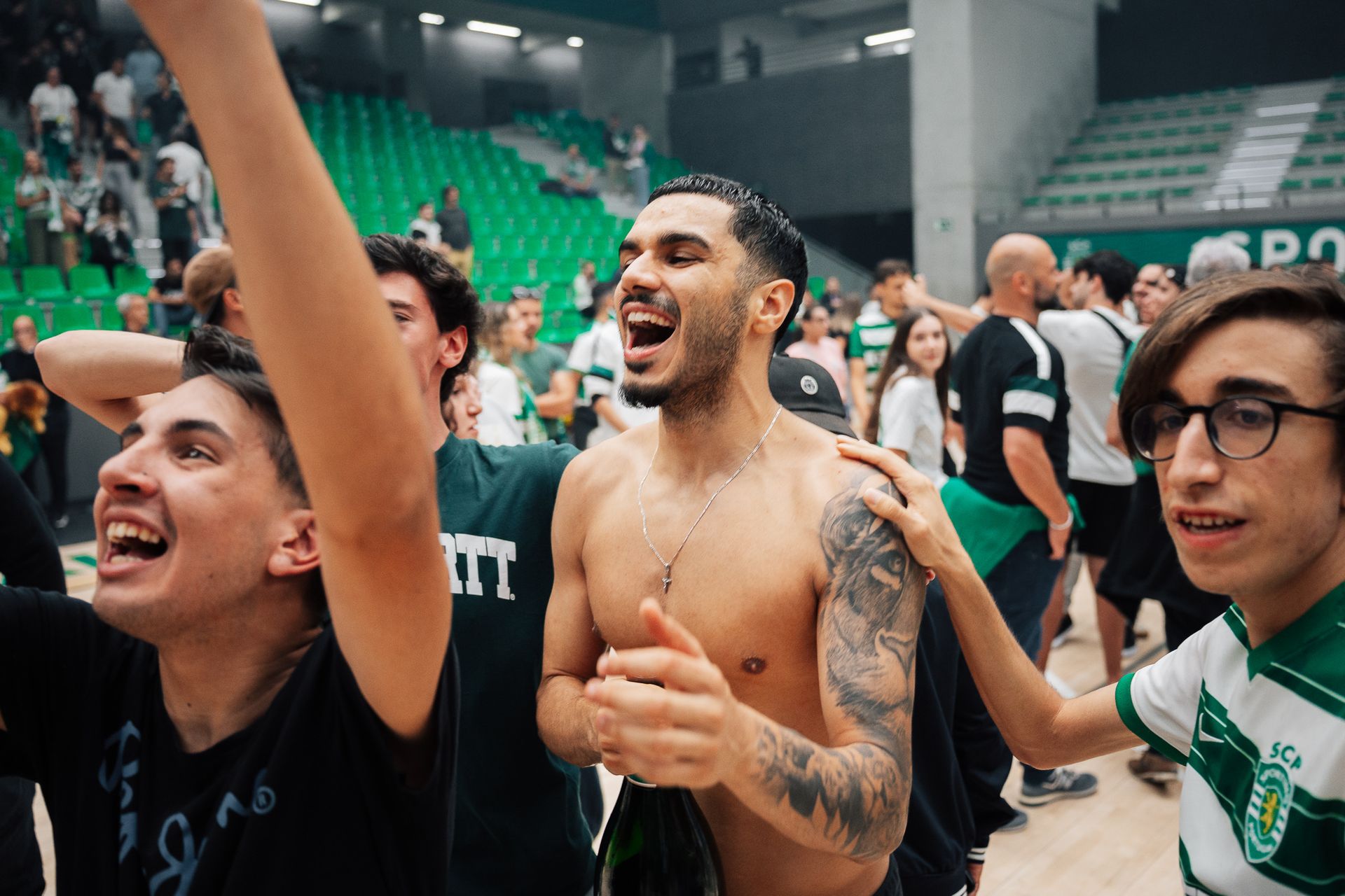 Sporting C.P // Tricampeão Nacional FutSal - 2 - 0