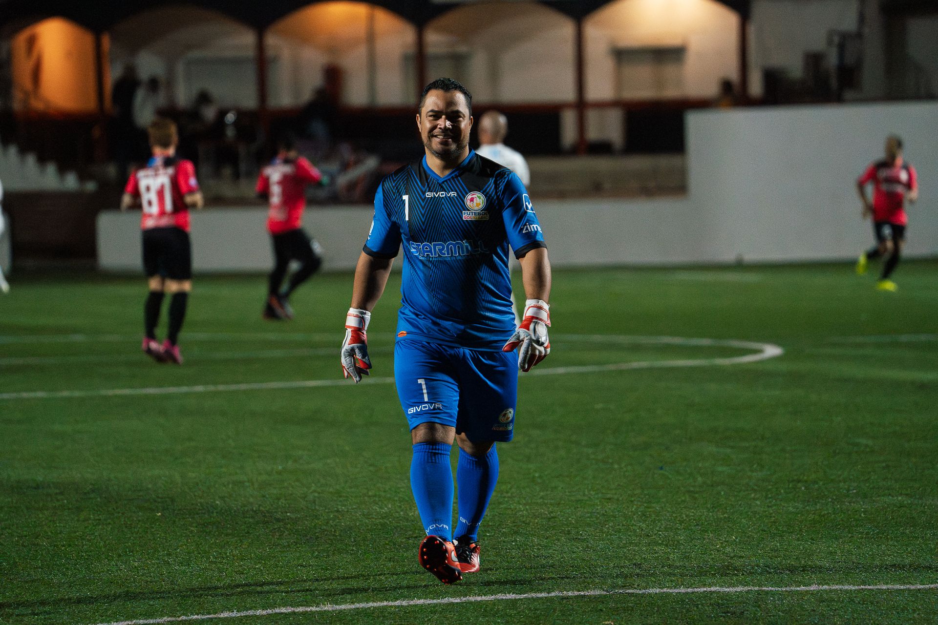 Futebol Solidário no Estádio do Sacavém - 2 - 0