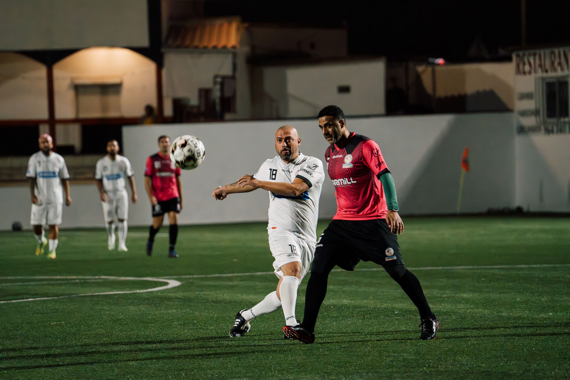 Futebol Solidário no Estádio do Sacavém - 2 - 0