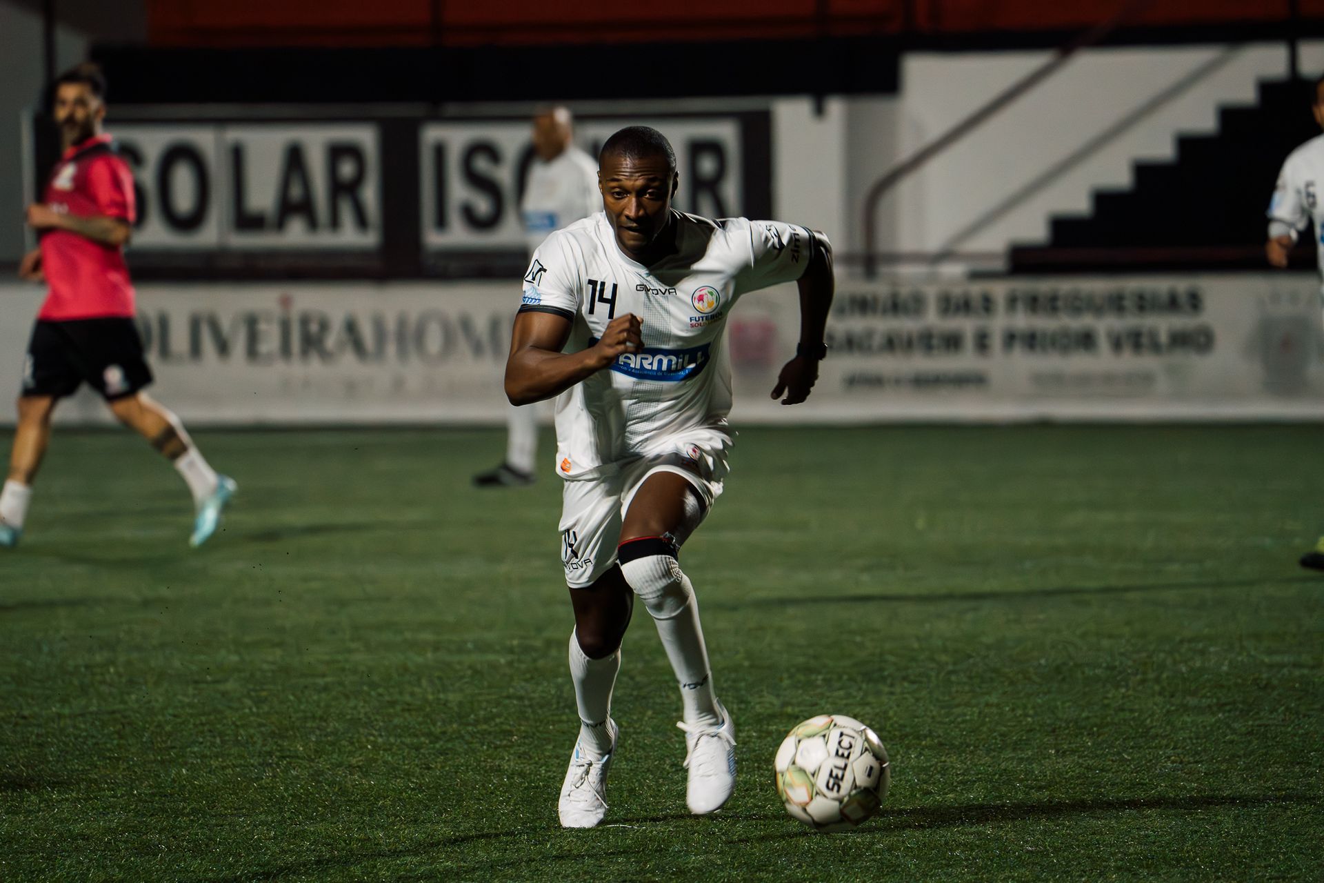 Futebol Solidário no Estádio do Sacavém - 2 - 0