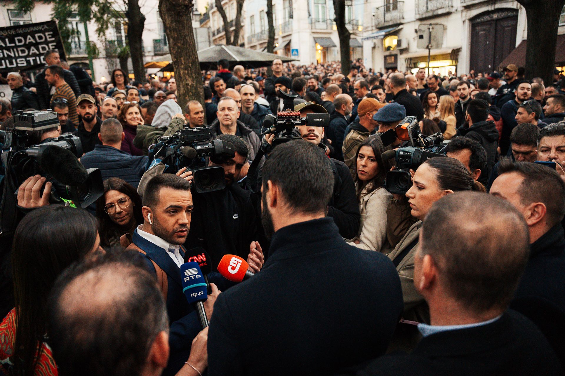 Concentração de Polícias - 2 - 0