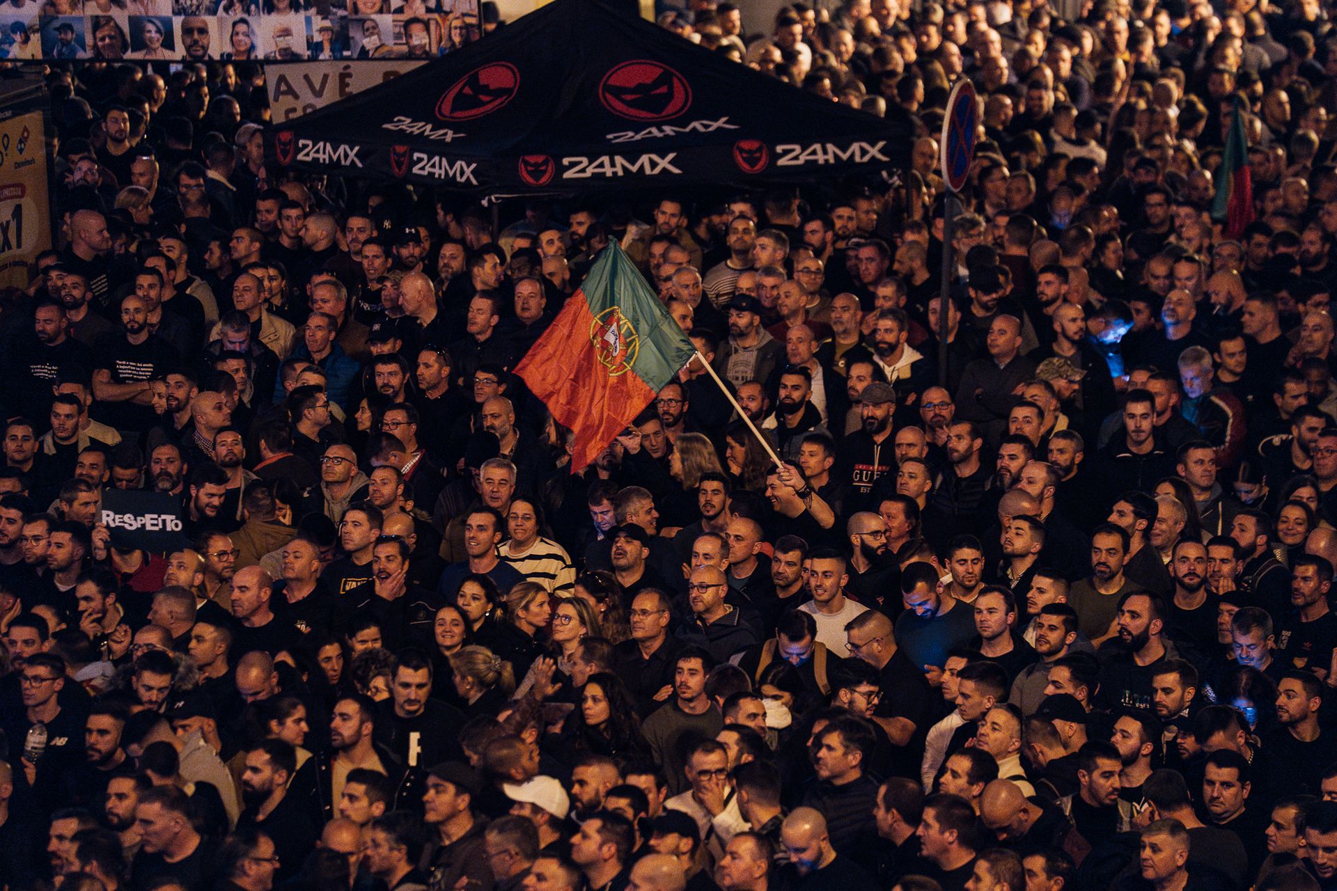 Concentração de Polícias - 2 - 0