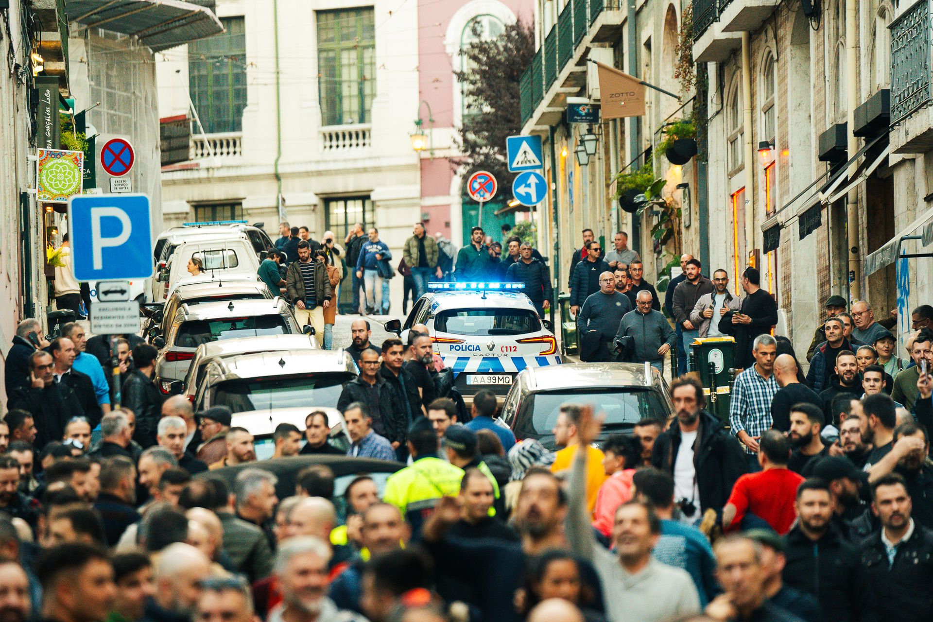 Concentração de Polícias - 2 - 0