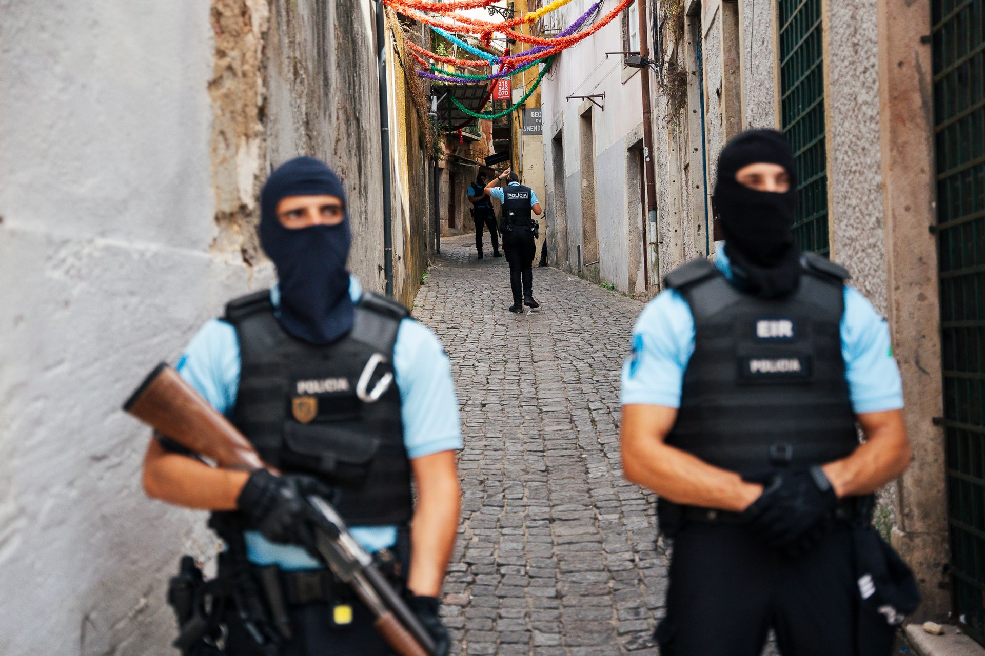 Operação da PSP no Bairro da Mouraria - 2 - 0