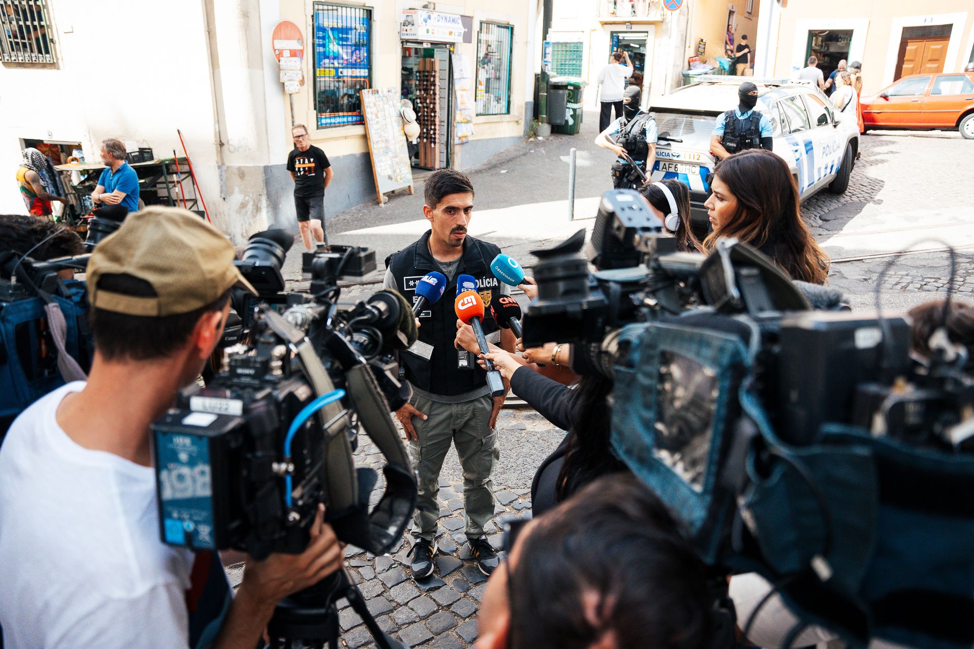 Operação da PSP no Bairro da Mouraria - 2 - 0