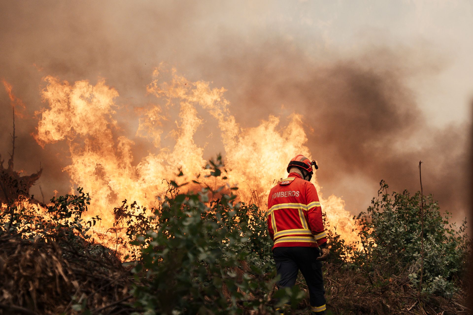 "Os Heróis" das Chamas - 2 - 0