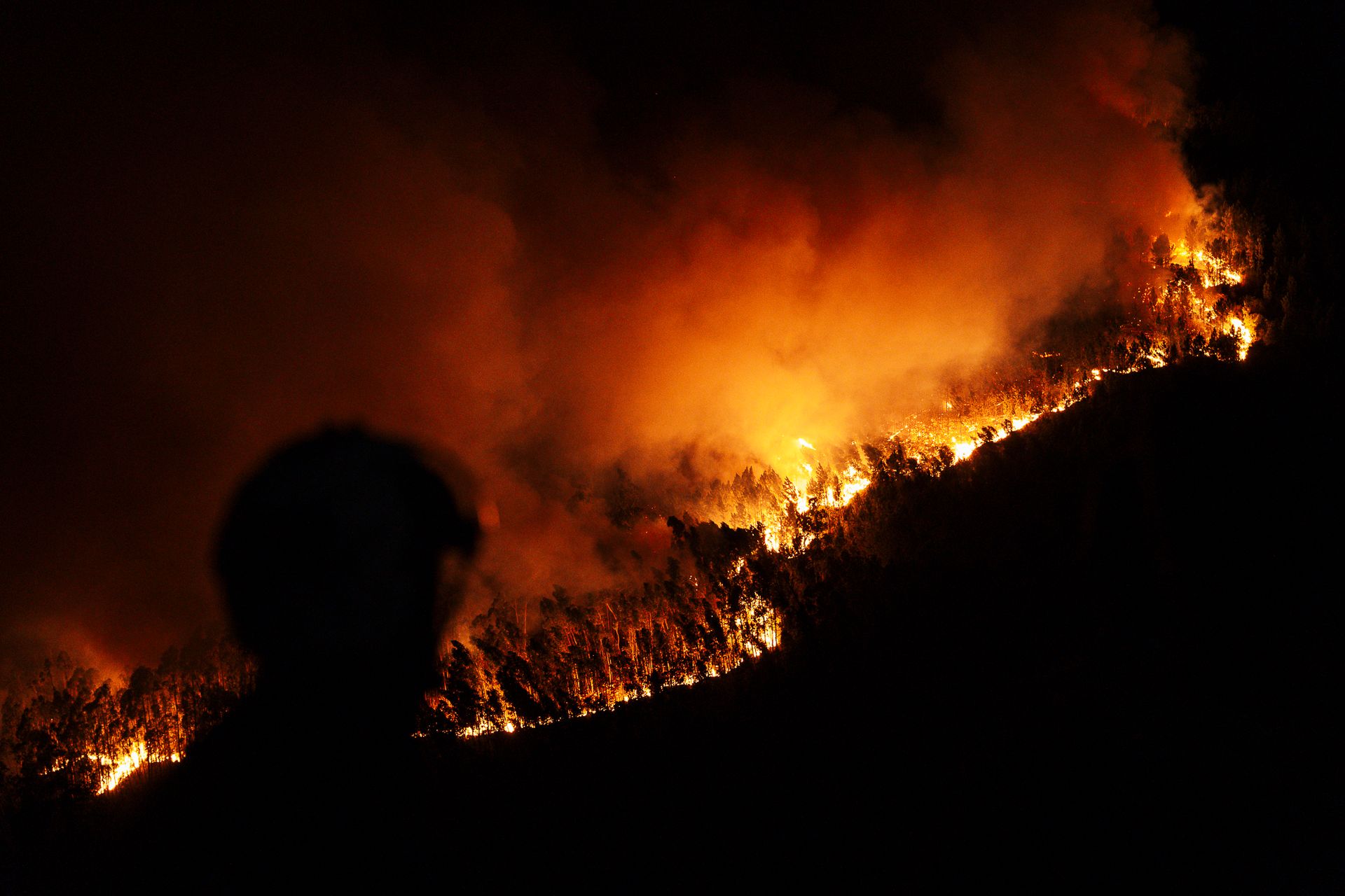 "Os Heróis" das Chamas - 2 - 0