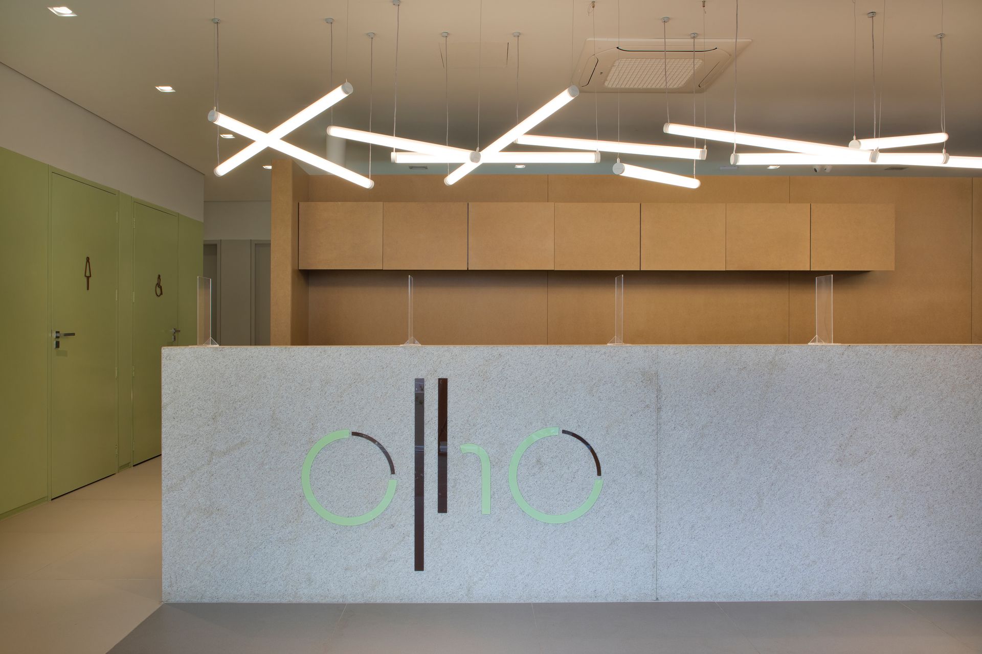 OLHO CLÍNICA - 18 - 1