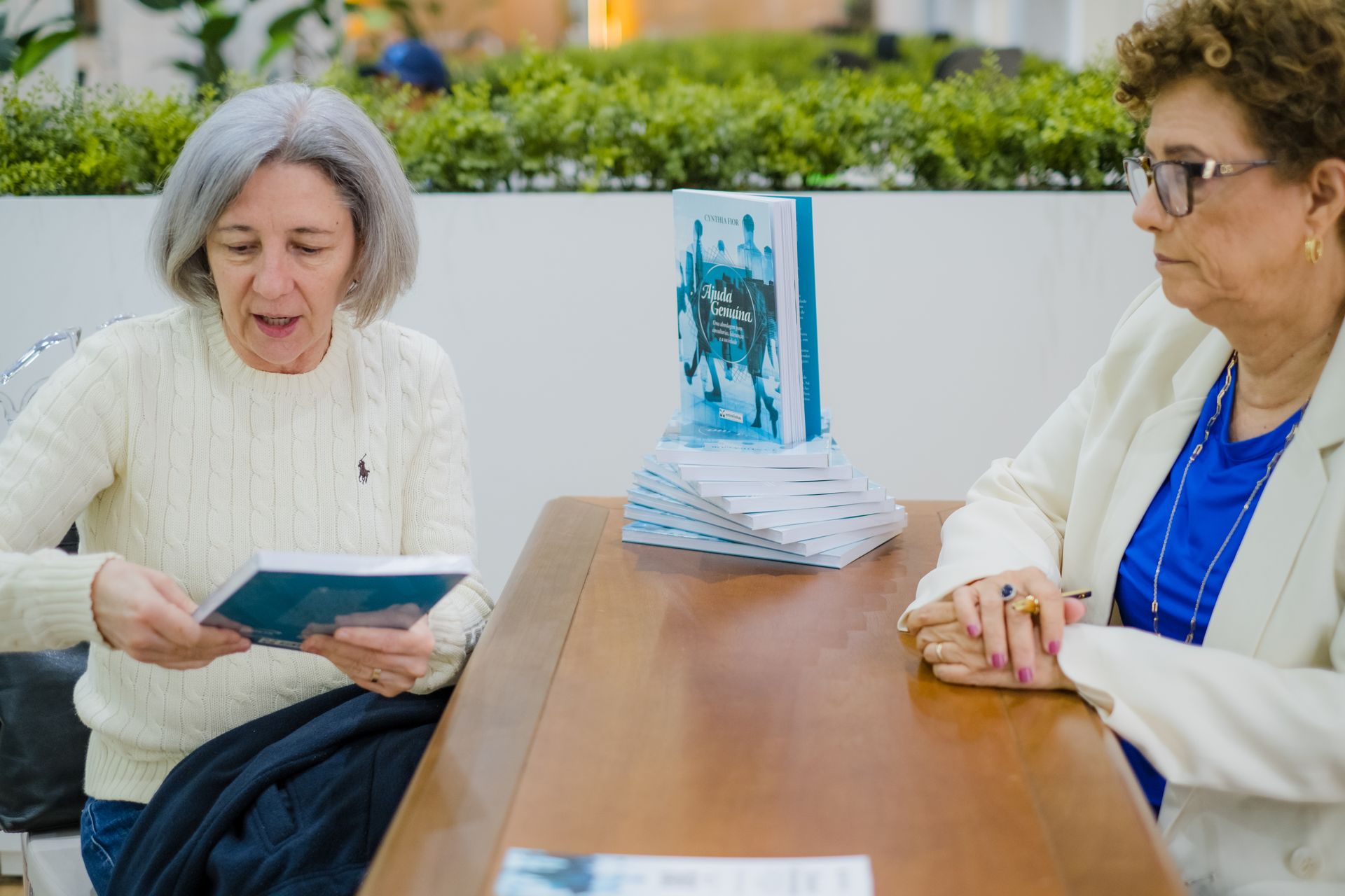 Lançamento do livro Ajuda Genuína - 2 - 12