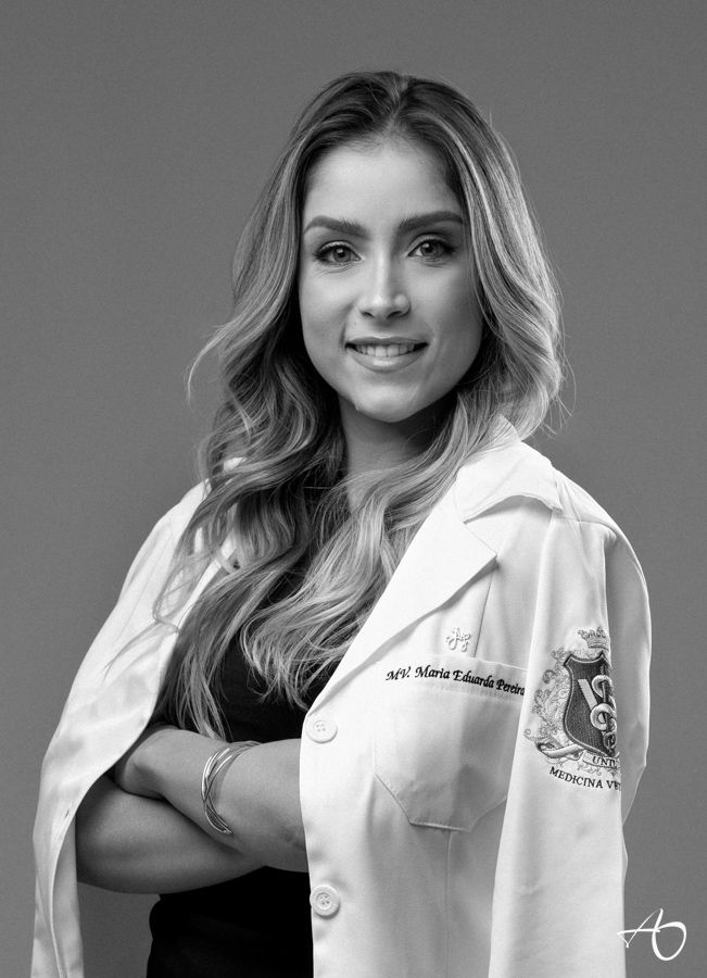 Retratos Corporativos da Dra. Maria Eduarda - Veterinária - 2 - 1