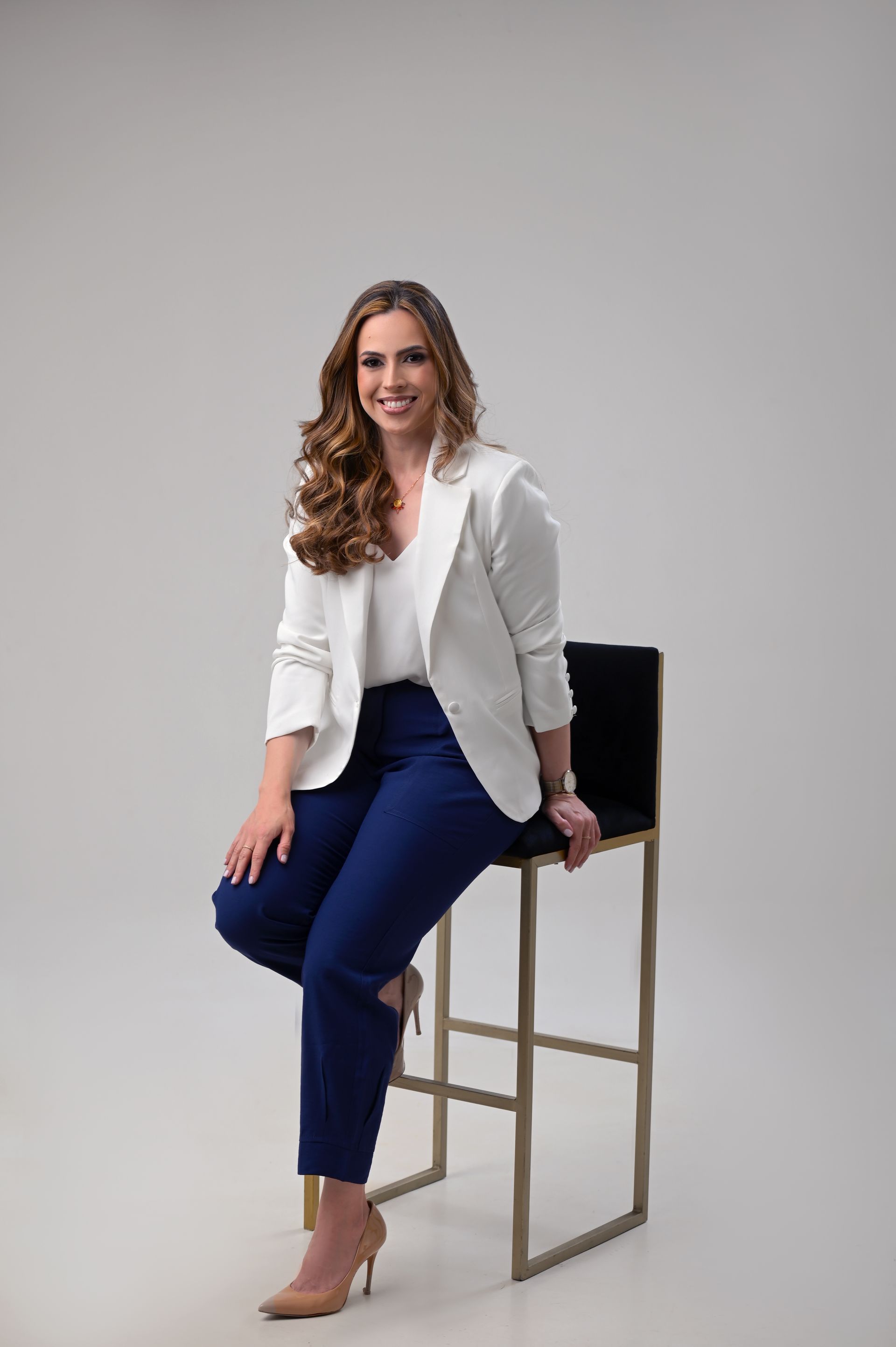 “Joice Capoli: Consultoria de Imagem para Noivas – Uma Nova Tendência no Universo dos Casamentos” - 2 - 3