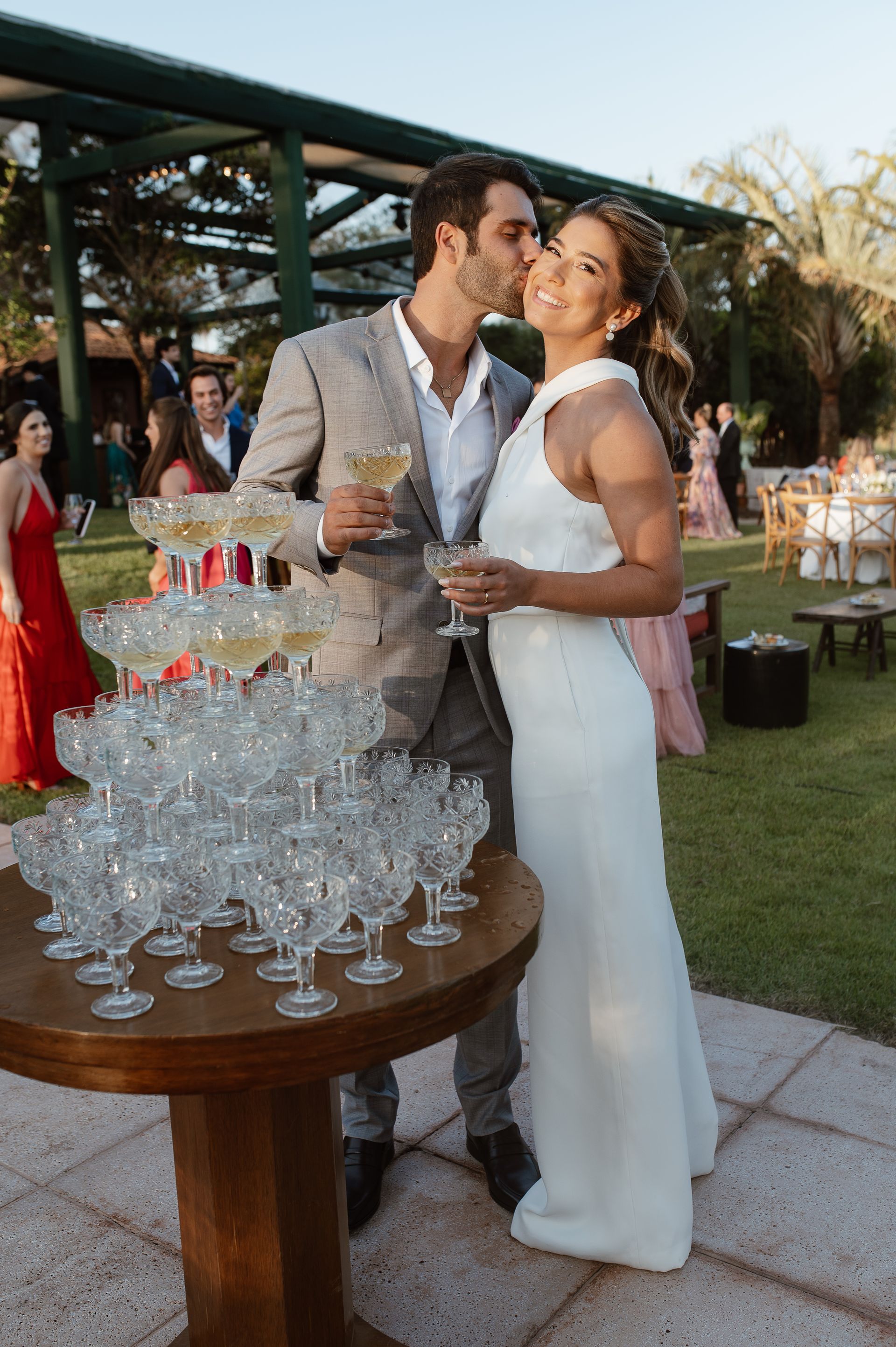 Casamento na Capela Mãe Rainha Orlândia - SP - 1 - 99