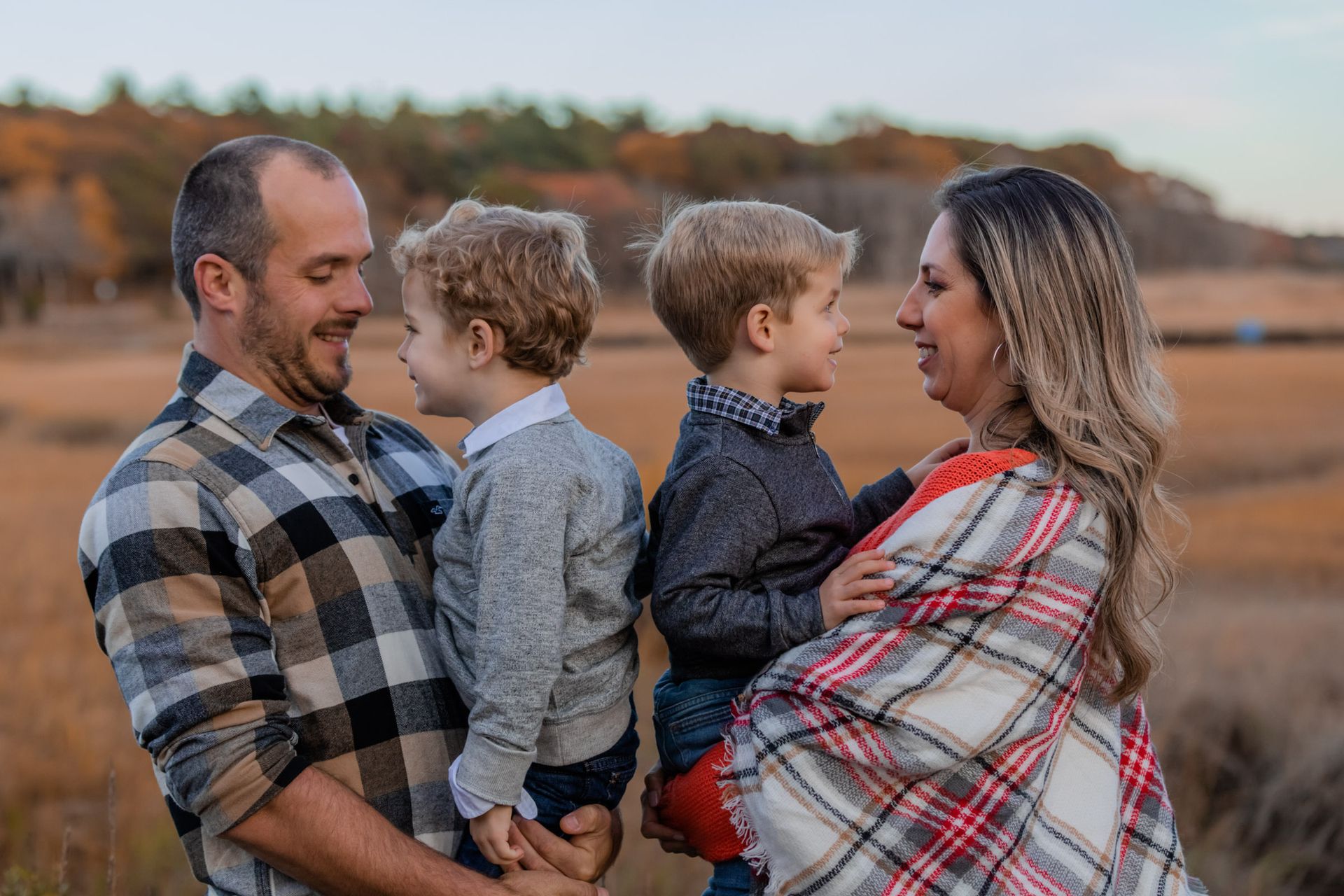 Joyful Moments: The Zocantes Family Shoot - 2 - 1