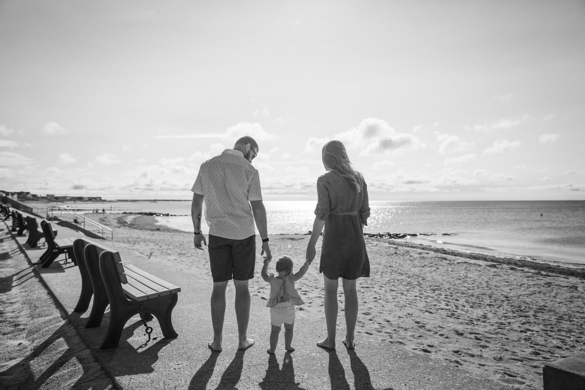 Sunshine and Smiles: The Knaupp 2021 Family Photoshoot - 2 - 3