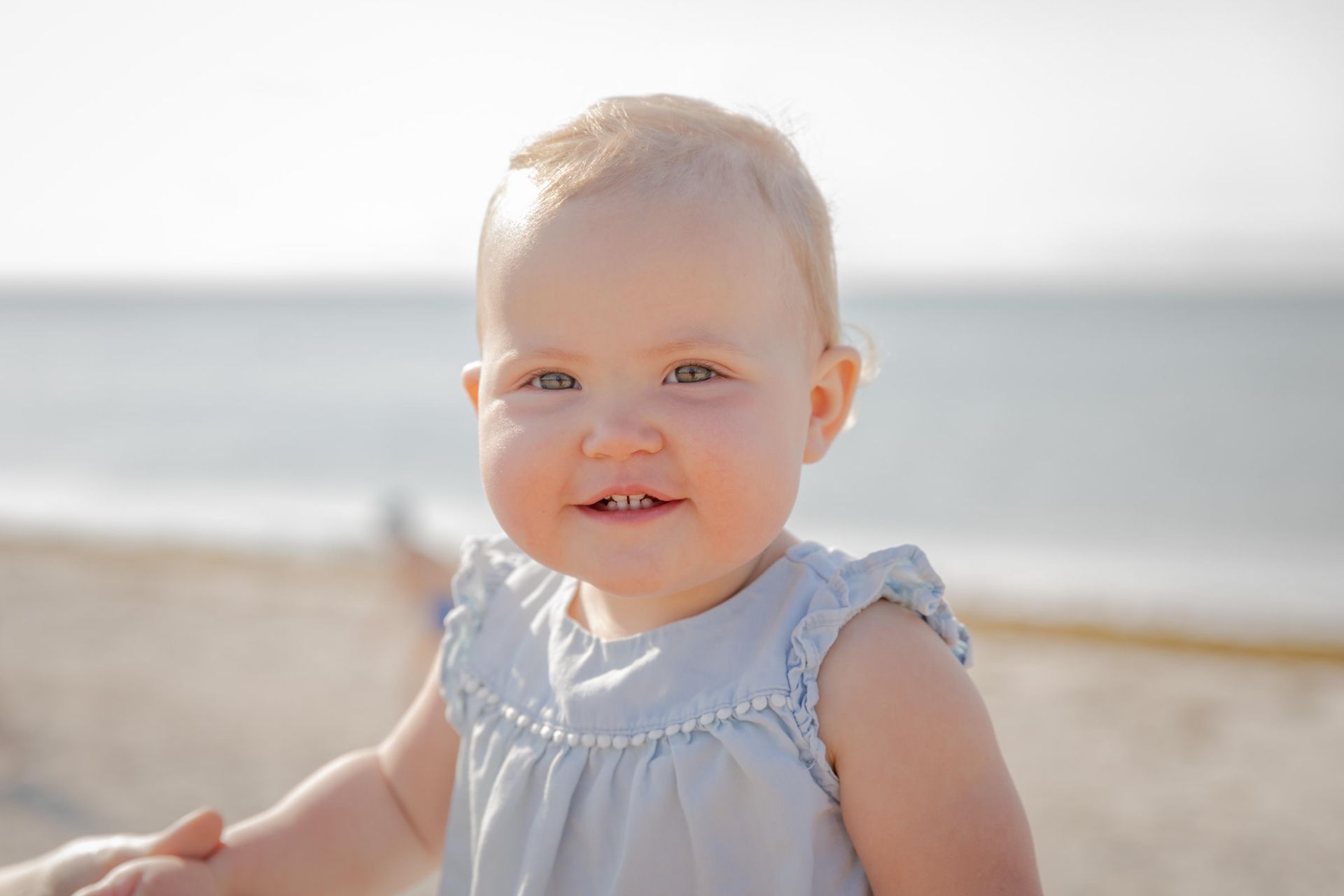 Sunshine and Smiles: The Knaupp 2021 Family Photoshoot - 2 - 1