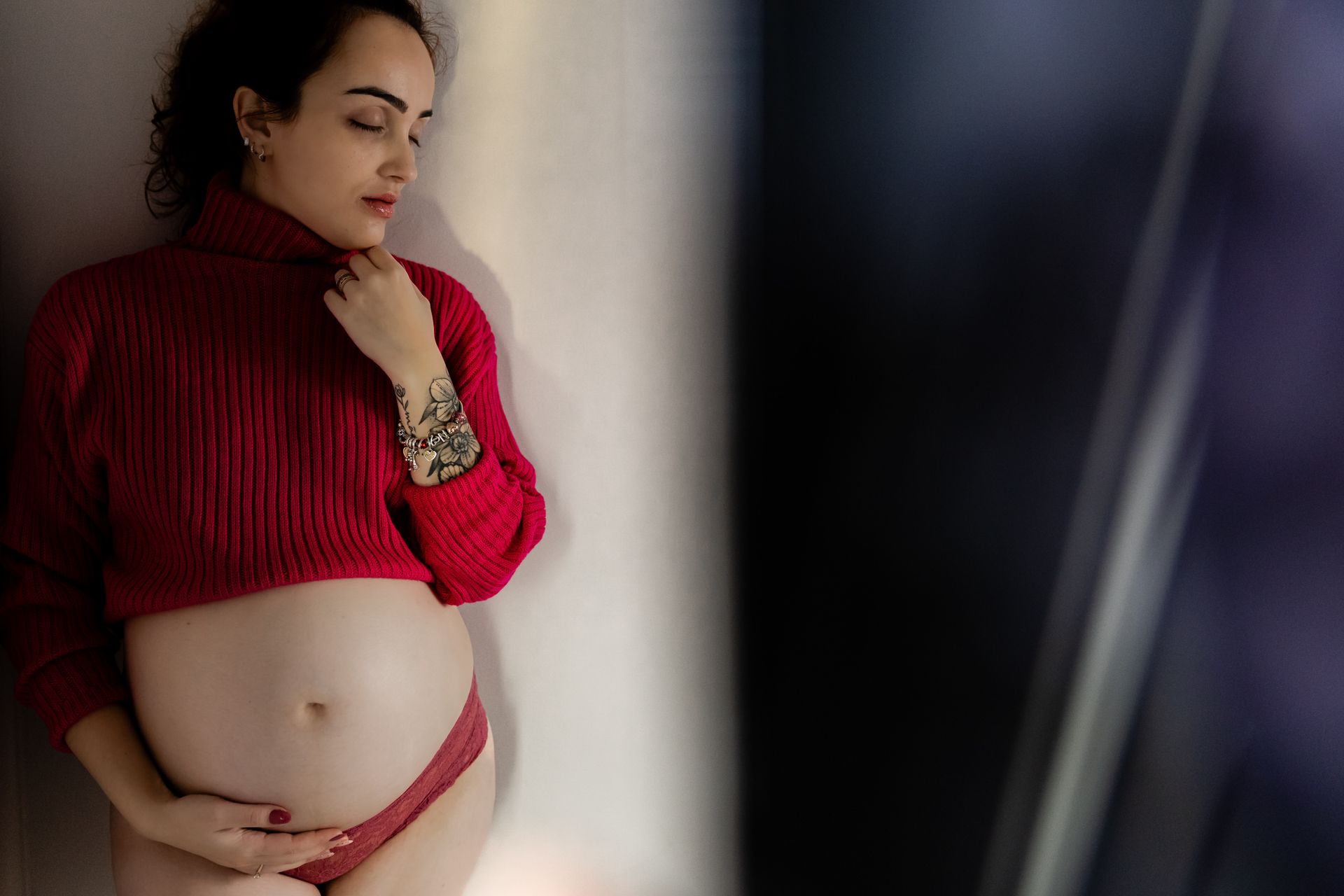Serene Expectations: Nagila's Maternity Photoshoot - 2 - 2