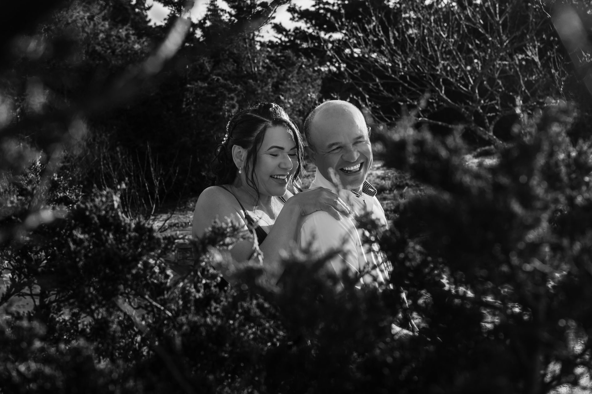 Angela & Raimundo's Romantic Grays Beach Session - 2 - 0