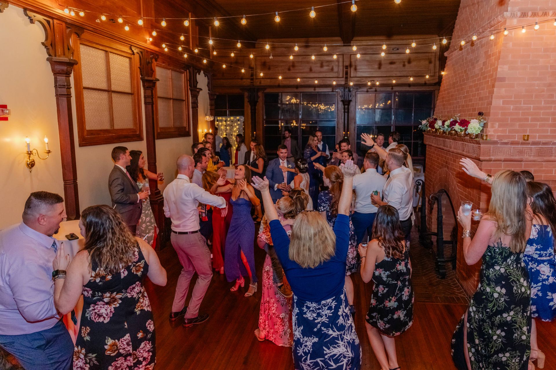 Elizabeth & Bradley's Sunny Wedding at Kinney Bungalow - 2 - 3