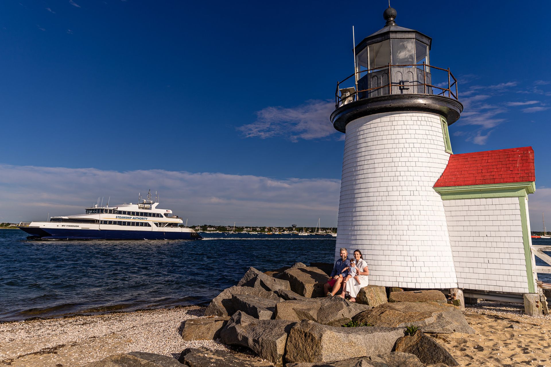 New Beginnings: The Nolans Family’s Joyful Session at Brant Point Lighthouse - 2 - 3
