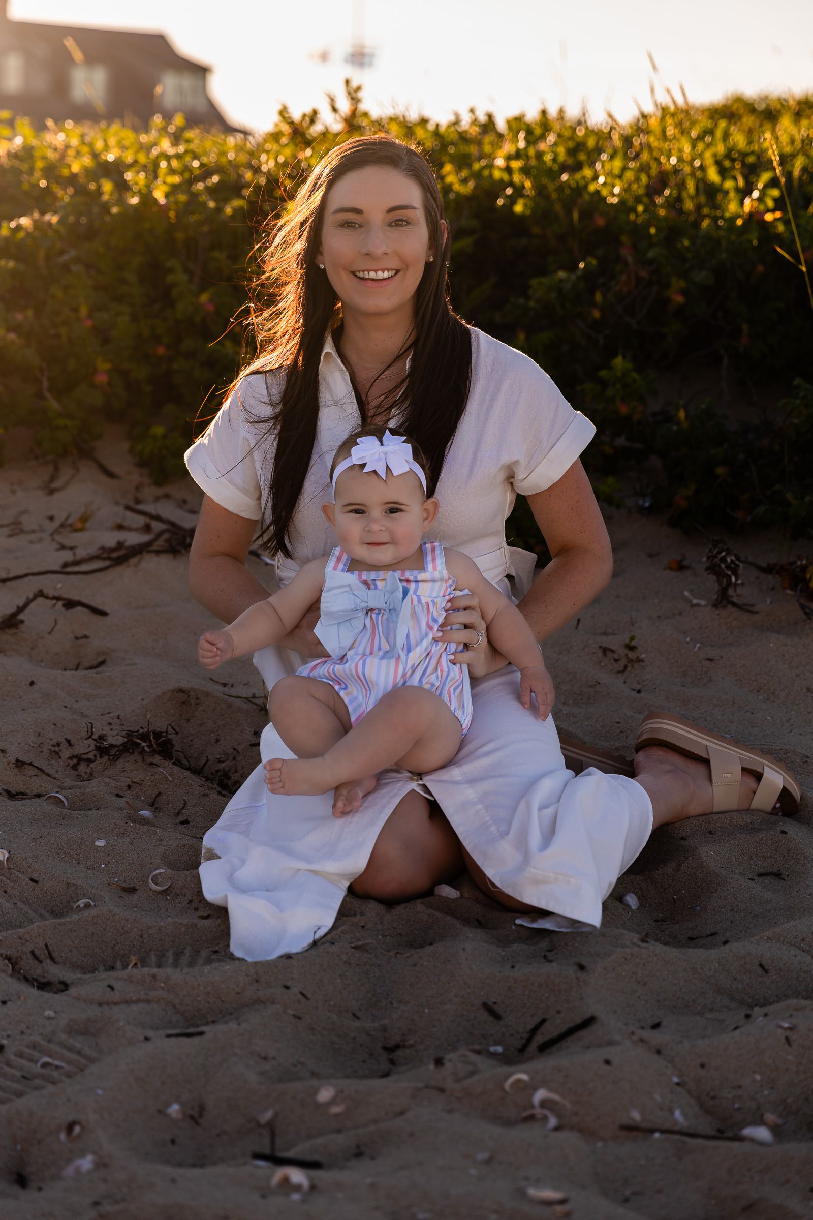 New Beginnings: The Nolans Family’s Joyful Session at Brant Point Lighthouse - 2 - 0