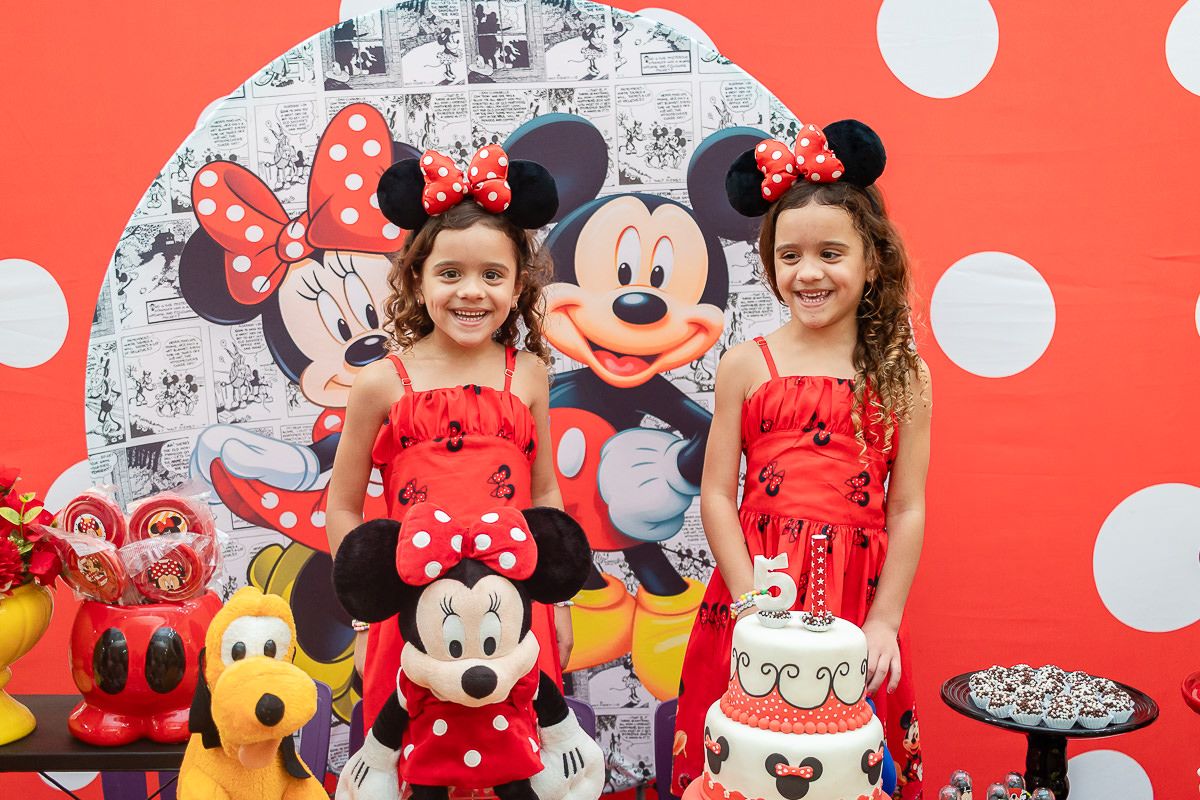 Manuela & Marcela 5 anos - 2 - 1