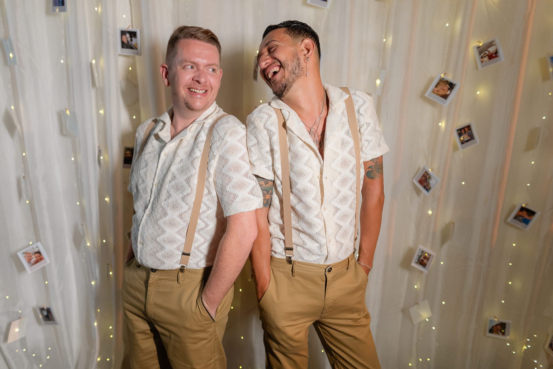 Somos apaixonados por histórias!

E toda boa história merece ser 
contada do início ao fim. 
Por isso, sempre que possível, 
gostamos de acompanhar cada detalhe, 
desde os preparativos até 
os últimos momentos da festa! - Slide 3