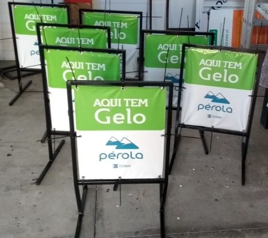 Display e Cavaletes - 4