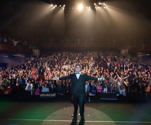 Conrado Von Held - jovem tenor é novo talento na música /conrado-von-held-jovem-tenor-e-novo-talento-na-musica