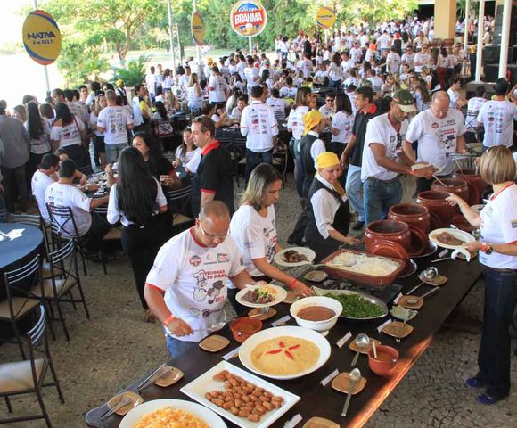 Feijoada do Mané - samba, torresmo e solidariedade /feijoada-do-mane-samba-torresmo-e-solidariedade