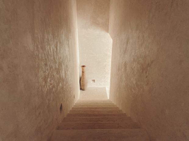 Diferenças entre Chukum e Tadelakt: o que você precisa saber /diferencas-entre-chukum-e-tadelakt-o-que-voce-precisa-saber