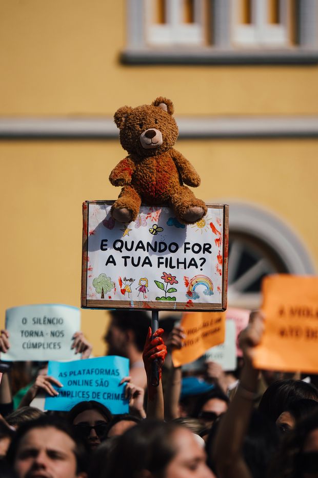 Manifestação "Violação Não Tem Perdão" /manifestacao-violacao-nao-tem-perdao