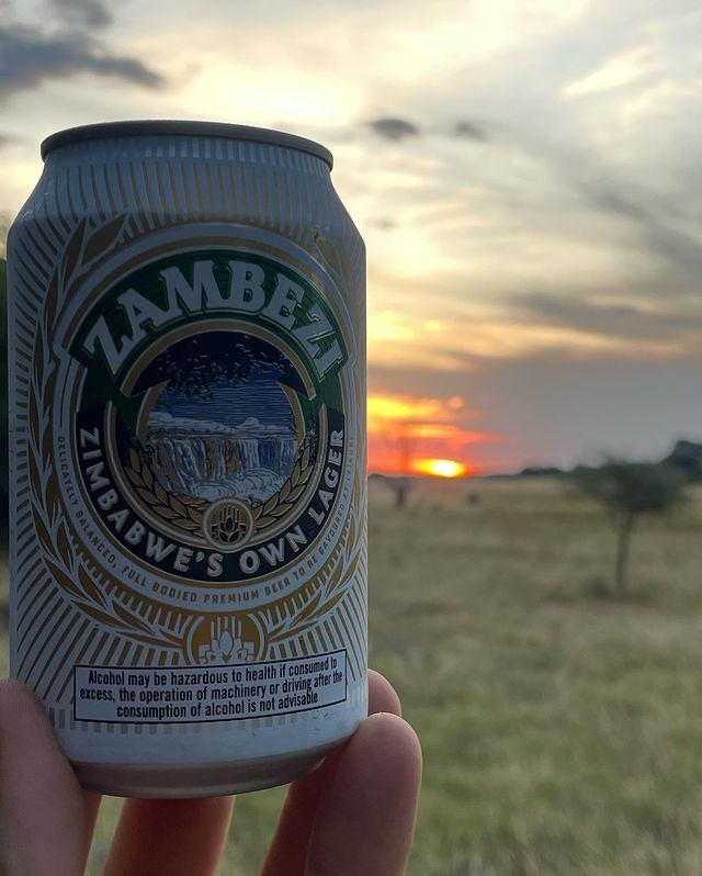 A spectacular end enriching new series for GloboPlay, Brazil. Produced by EDIA.etc. Documenting the fenomenal logistics ofThe most luxurious train, ROVOS RAIL, in the world. An extraordinary finish at the Victoria Falls 🤩 - 9