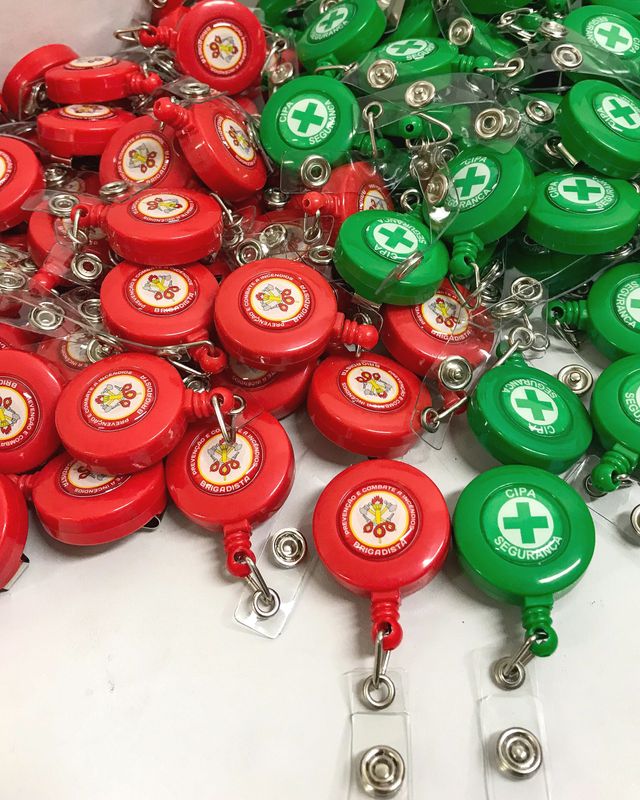 Clip Retrátil personalizado /clip-retratil-personalizado