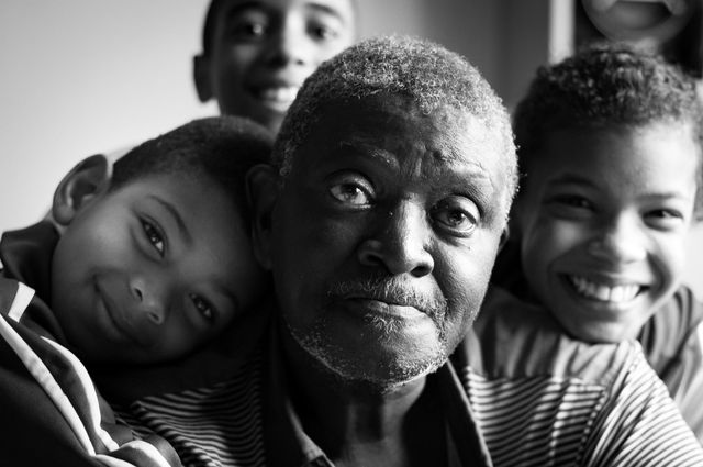 Porque famílias negras não te contratam? - Carolina Ferreira /porque-familias-negras-nao-te-contratam-carolina-ferreira