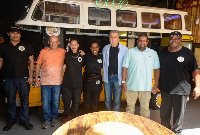 Autoridades prestigiam inauguração do almoço na La Kombi /autoridades-prestigiam-inauguracao-do-almoco-na-la-kombi