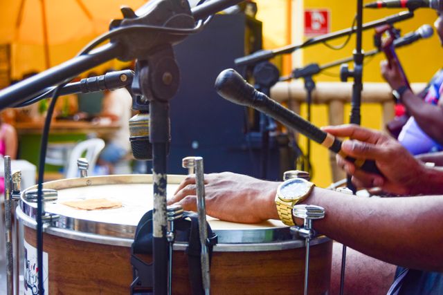 Comemore seu aniversário na La Kombi 🎉 /comemore-seu-aniversario-na-la-kombi