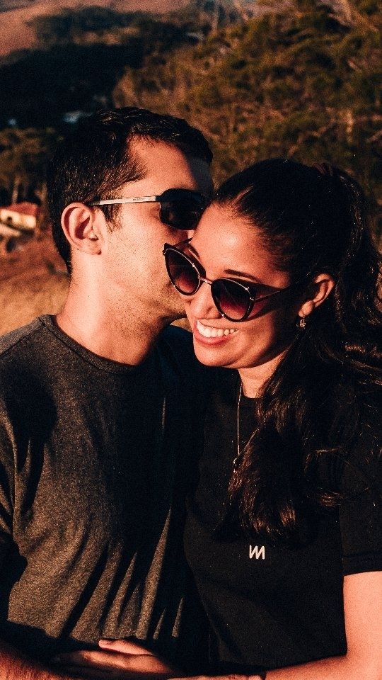 Ensaio de casal na montanha ao por do sol /ensaio-de-casal-na-montanha-ao-por-do-sol