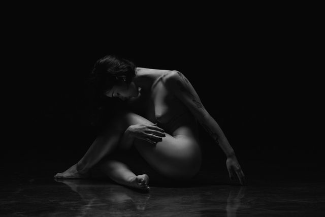 Dança das Sombras: Elegância e Expressão /danca-das-sombras-elegancia-e-expressao