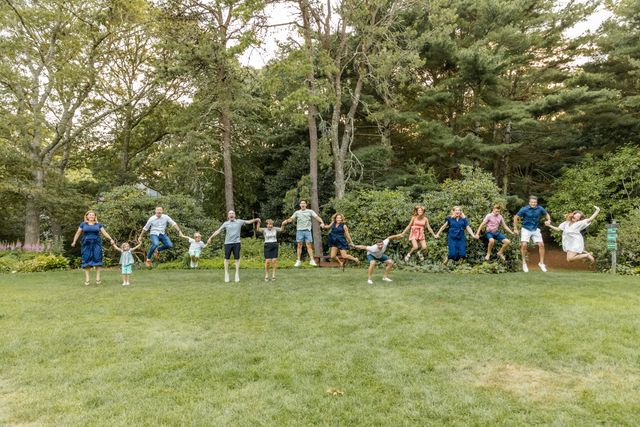 Family Fun at Armstrong-Kelley Park: The Lebrancs Family Shoot /family-fun-at-armstrong-kelley-park-the-lebrancs-family-shoot